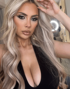 25 Best OnlyFans Creators to Follow in 2025 (Updated List)